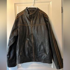Arizona Men’s faux brown leather bomber jacket
Medium